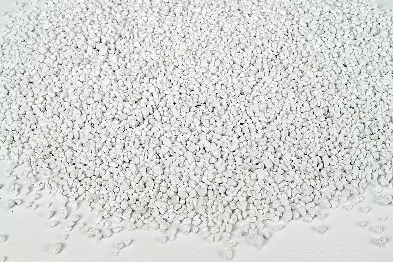 Perlite as the filler for vacuum insulation panels