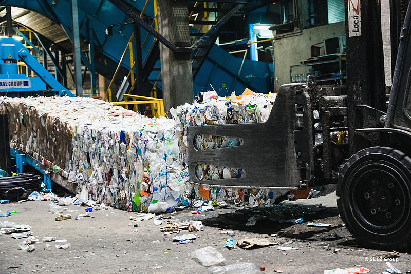 CIRCULAR FoodPack: Sorting center bales preparation