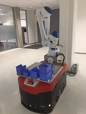 Integration of the Yaskawa Robot HC10 into the Grenzebach platform