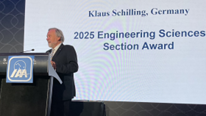 Professor Klaus Schilling erhält Engineering Sciences Award Professor Klaus Schilling erhält Engineering Sciences Award