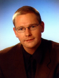Dipl.-Inf. Karl Hahn Dipl.-Inf. Karl Hahn