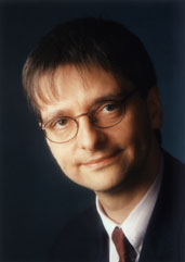 Prof. Dr.-Ing. Bernhard Weigand Prof. Dr.-Ing. Bernhard Weigand
