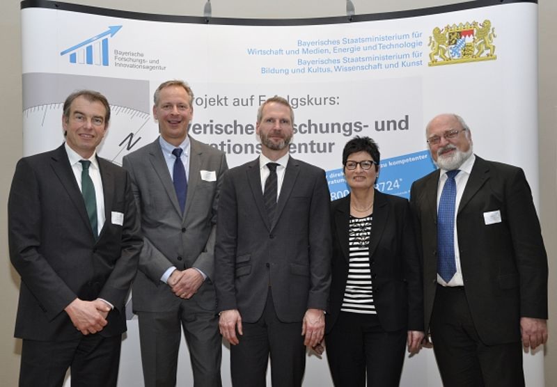 Gruppenbild mit Markus Eder, Peer Biskup, Martin Reichel, Dorothea Leonhardt und Rainer Lorenz