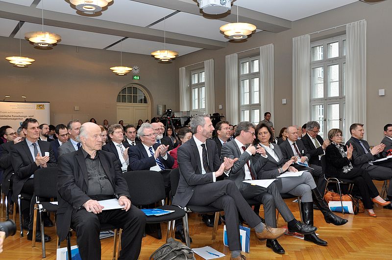 Bild mit Blick auf das Publikum während eines Vortrags
